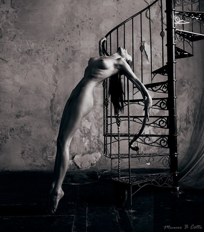 Nudes for everyone: the splendor of a female body without a hint of vulgarity