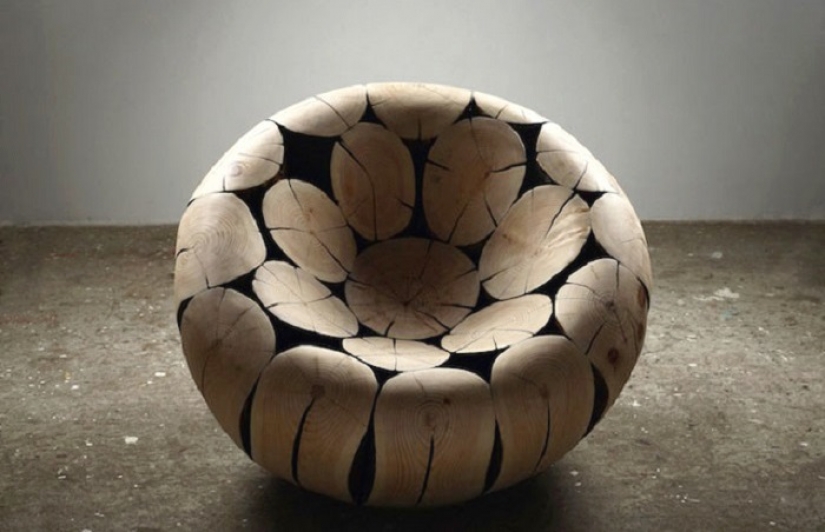 On the courtyard grass, on a grass firewood On the courtyard grass, on a grass firewood