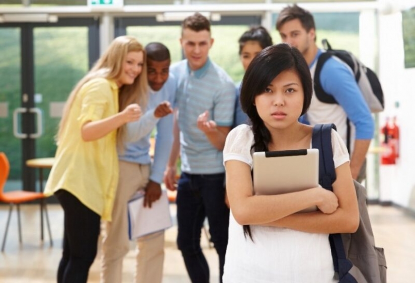 "One mistake can change your life": PornHub destroys the lives and supports pedophilia