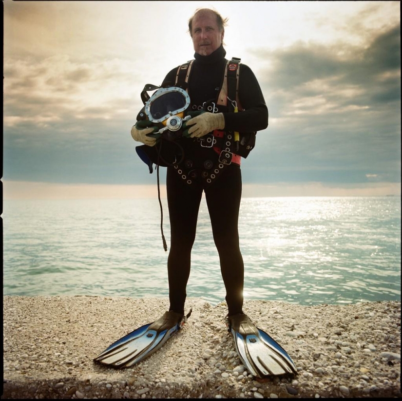 Ordinary Italians through the eyes of Italian Ordinary Italians through the eyes of Italian