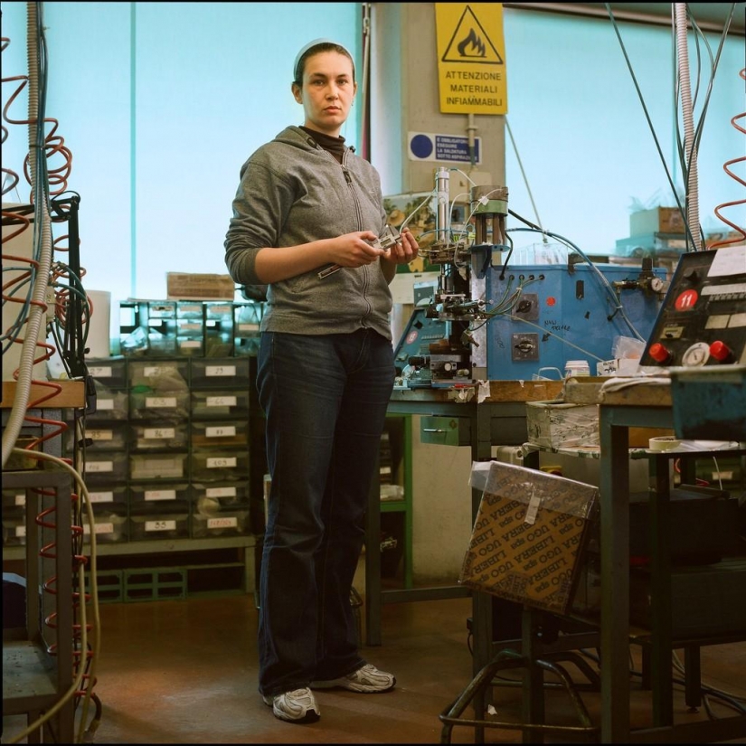 Ordinary Italians through the eyes of Italian Ordinary Italians through the eyes of Italian