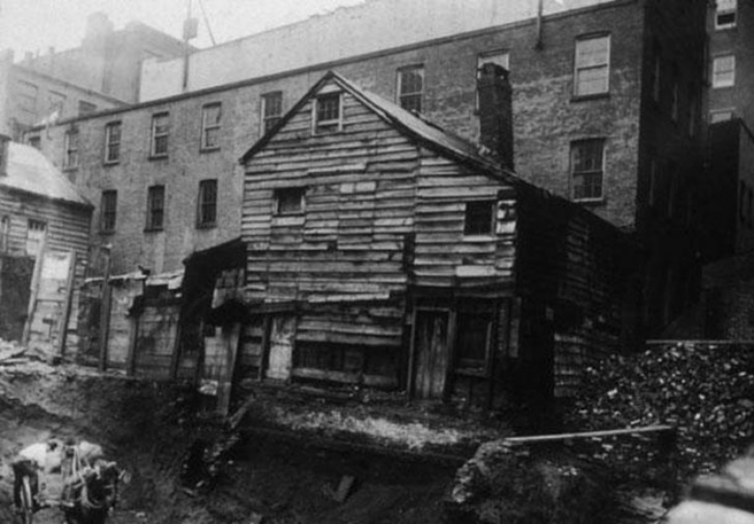 Page the lives of ordinary and poor Americans in new York in the nineteenth century