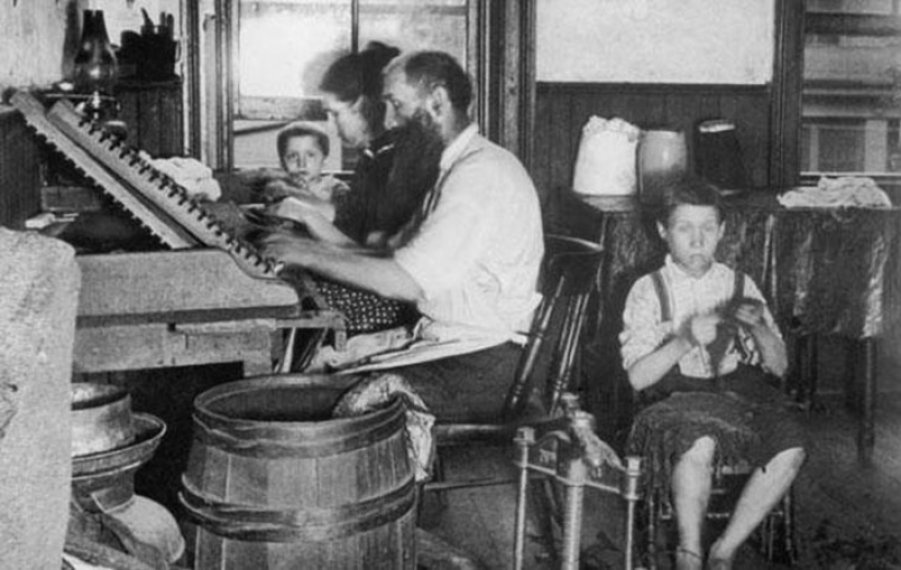 Page the lives of ordinary and poor Americans in new York in the nineteenth century