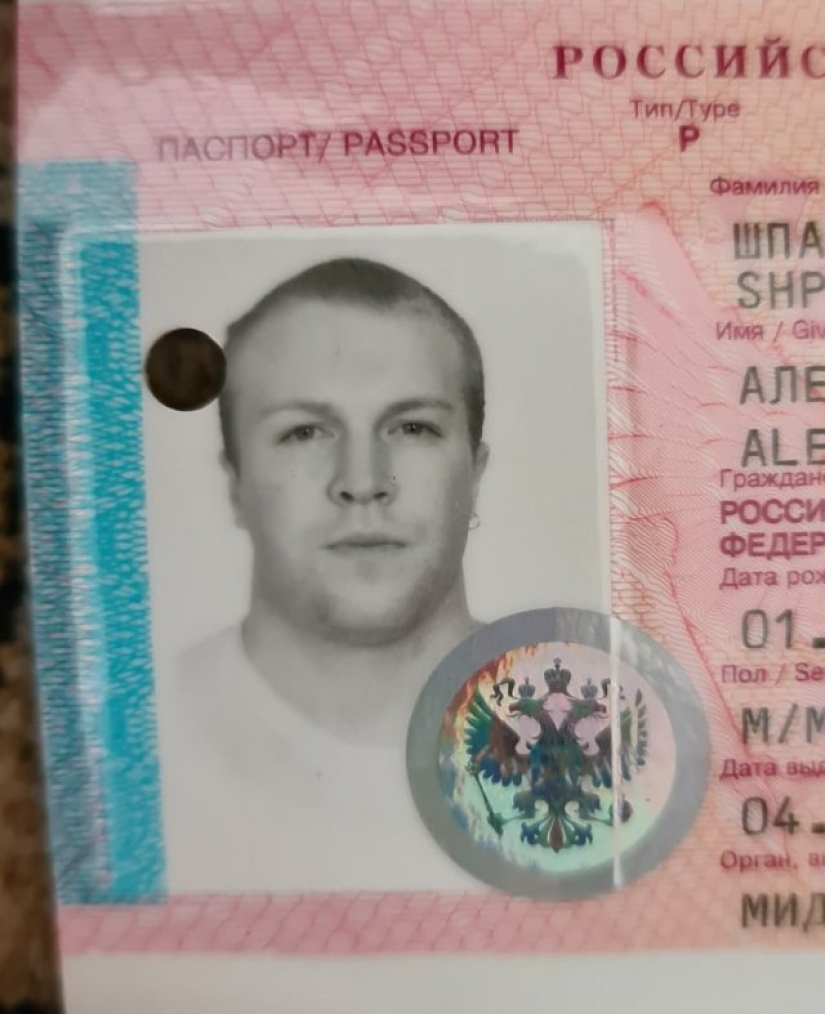 Parecía un famoso culturista-freak Alexander Shpak antes de la reencarnación Parecía un famoso culturista-freak Alexander Shpak antes de la reencarnación