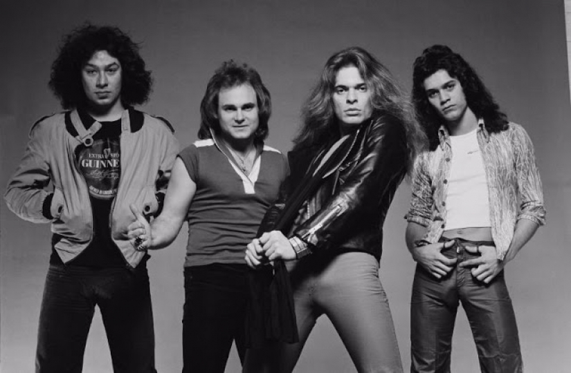 Parecía una icónica banda de rock en el principio