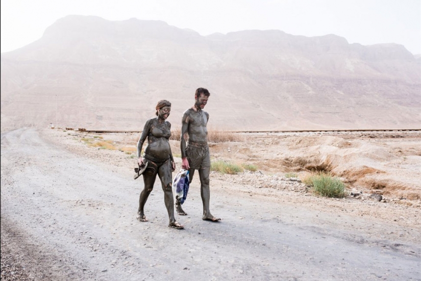 Photo: dying Dead sea