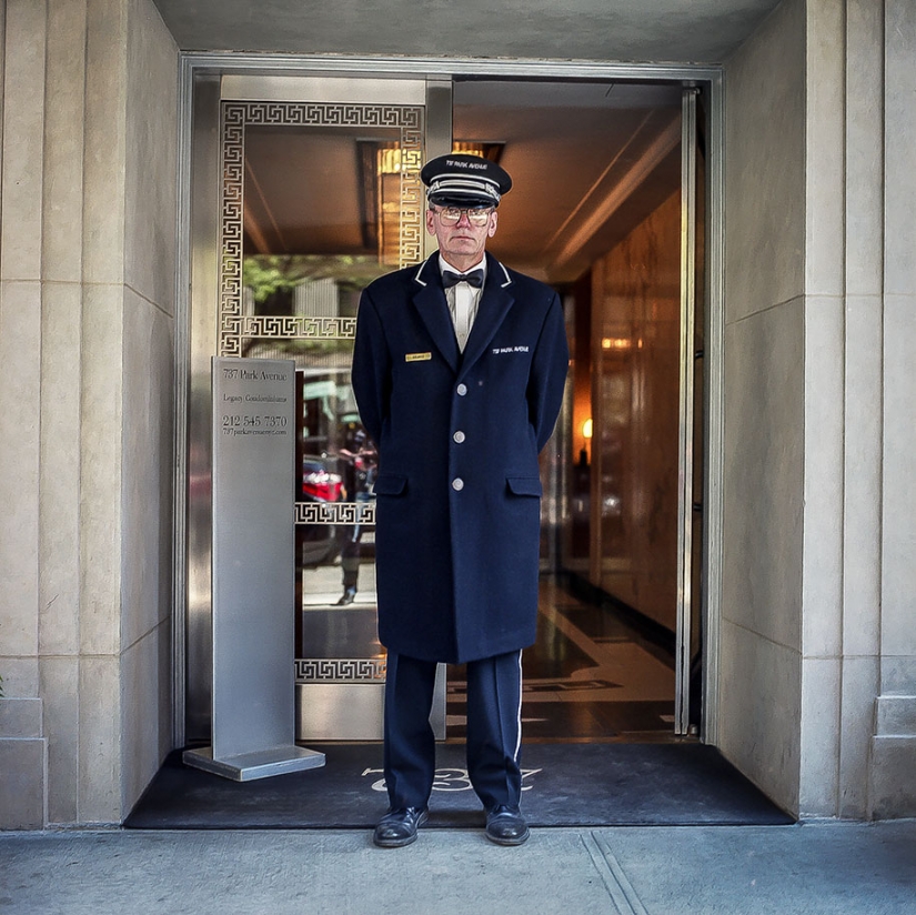 Photo: porter — invisible people of new York Photo: porter — invisible people of new York