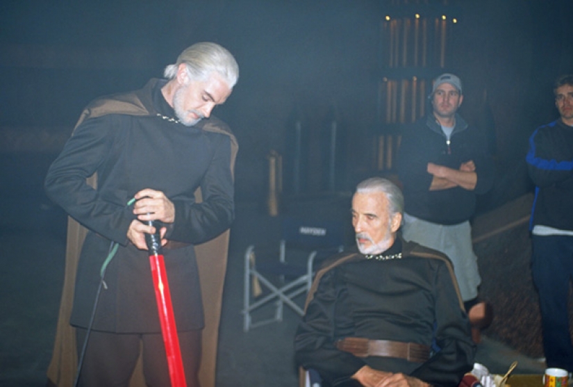 Photos of movie stars and their stunt doubles, after which your life will never be the same