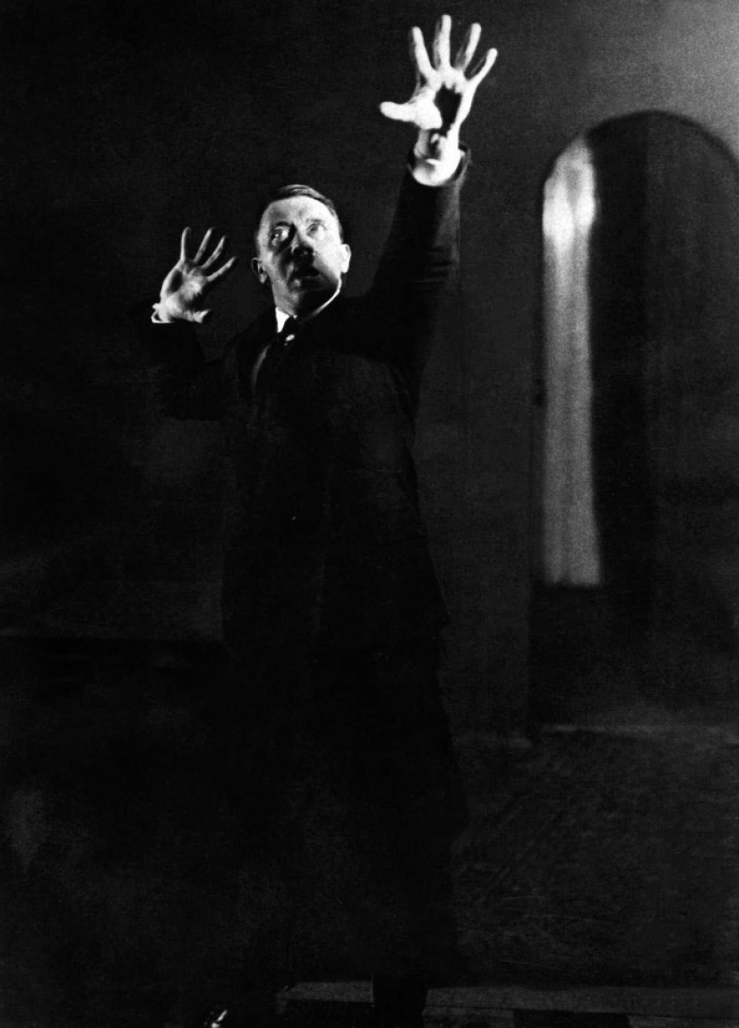 Pictures of rehearsals of Hitler, which had to be destroyed Pictures of rehearsals of Hitler, which had to be destroyed