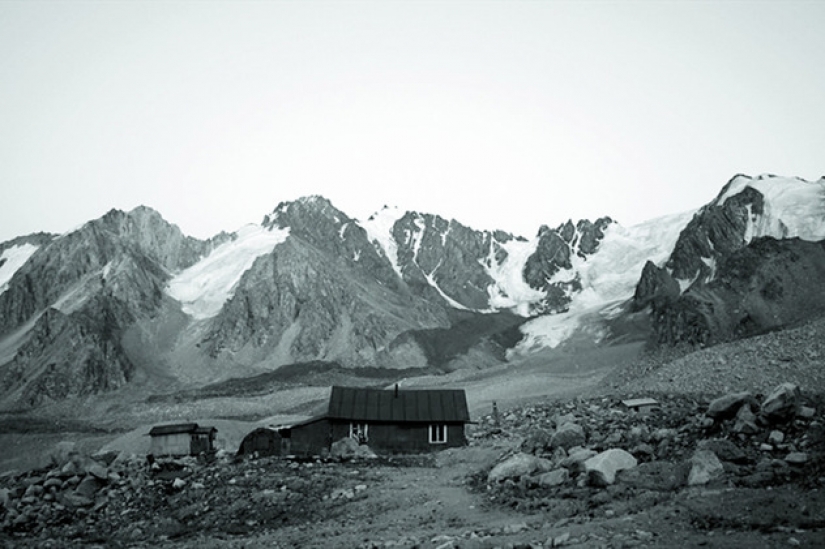 ¿Por qué un científico femenina de Lituania vivido durante 32 años en el glaciar de kazajstán ¿Por qué un científico femenina de Lituania vivido durante 32 años en el glaciar de kazajstán