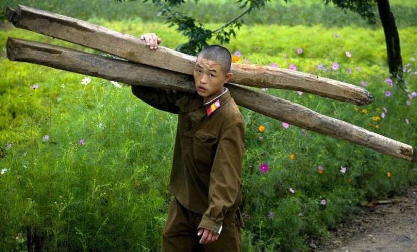 Prohibido fotos de Corea del Norte, filmado con una cámara oculta