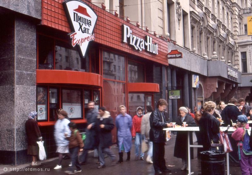 ¿Qué fue de Moscú en los 90-s ¿Qué fue de Moscú en los 90-s