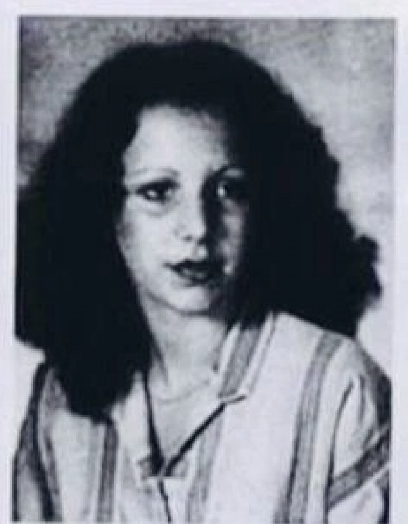 Rape under the toast: a macabre story of Cheryl Araujo, which was played at a local bar, crowded Rape under the toast: a macabre story of Cheryl Araujo, which was played at a local bar, crowded