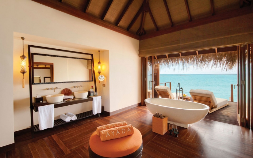 Recumbent tour: 9 best bathtubs on the planet