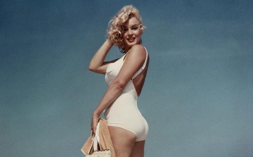 Retrosic: 20 iconic swimsuit movie