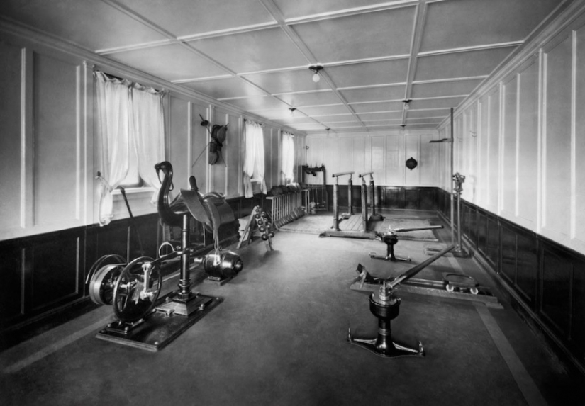 Riding on electrocore: how to train passengers of the Titanic and other ships Riding on electrocore: how to train passengers of the Titanic and other ships
