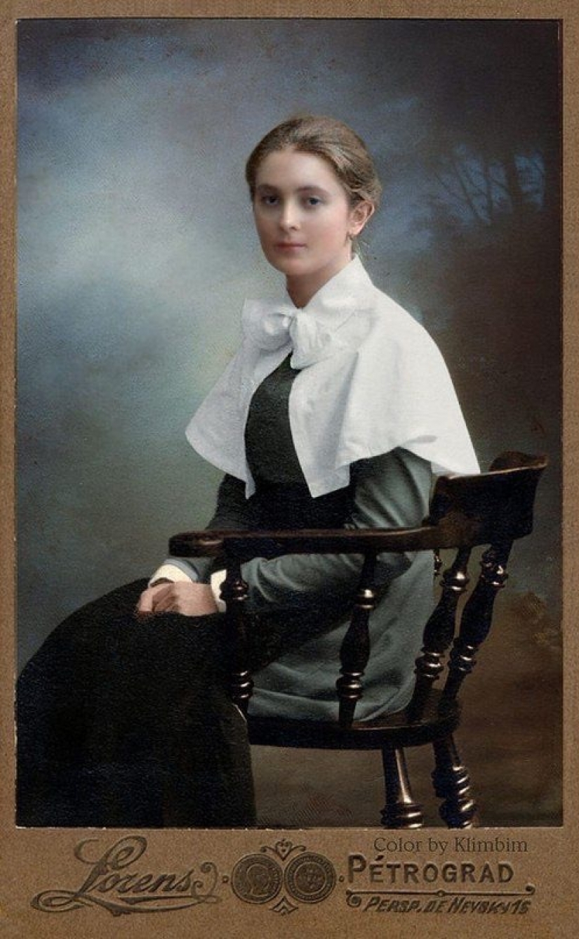 School uniforms in Russia: from Imperial decrees to anarchy School uniforms in Russia: from Imperial decrees to anarchy