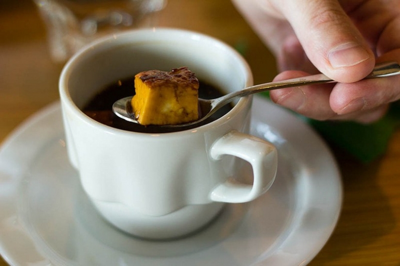Se parece a una Taza de café en diferentes países del mundo