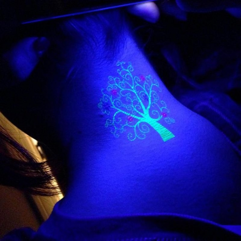 Secret of tattoo: designs and drawings that are visible only under UV light Secret of tattoo: designs and drawings that are visible only under UV light