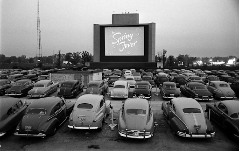 Seguro y cómodo: ¿qué drive-ins son, una vez más ganando popularidad