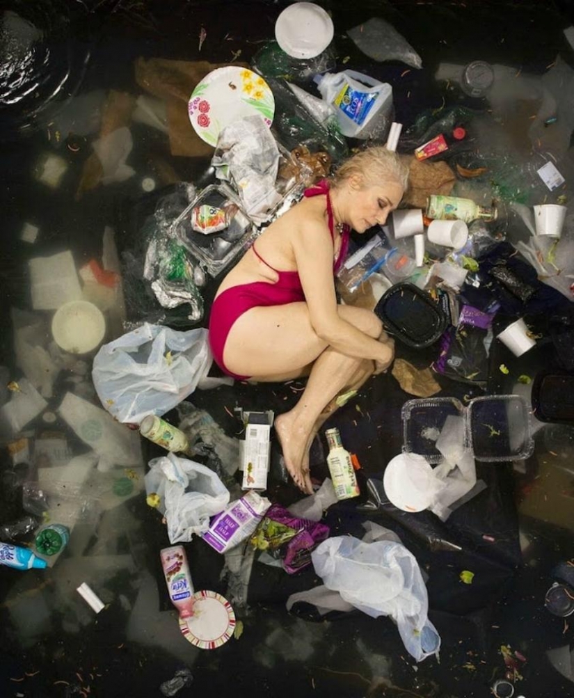 Shocking photo: how much garbage you produce in a week