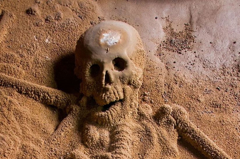 Sinister secret of the Crystal cave of the virgin