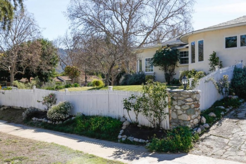 Spend the night with Marilyn Monroe: on Airbnb, you can rent a house where there lived stars Spend the night with Marilyn Monroe: on Airbnb, you can rent a house where there lived stars