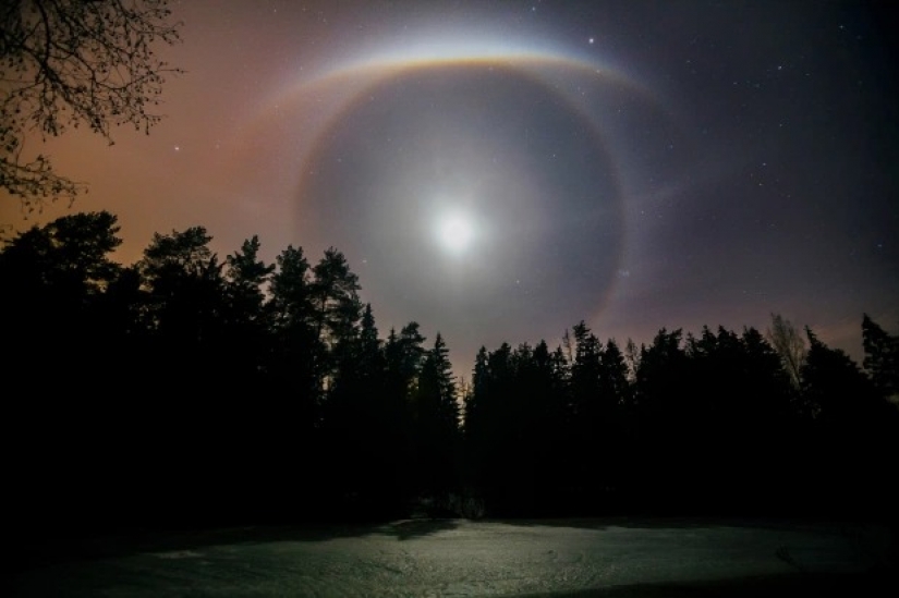 Stunning pictures from the winners of the "Weather of the year"