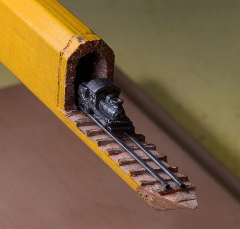The artist cut the pencil slates of tiny masterpieces The artist cut the pencil slates of tiny masterpieces