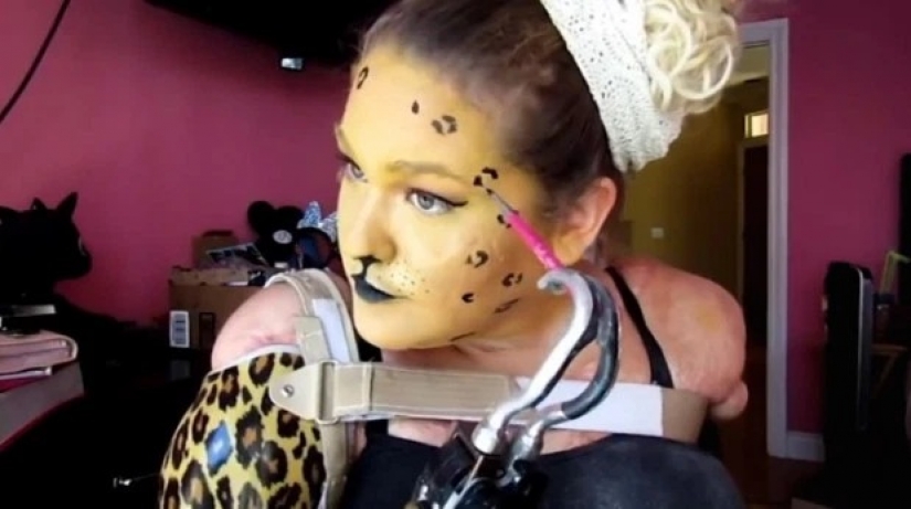 The endless will to live: blogger without arms and legs creates a stunning makeover The endless will to live: blogger without arms and legs creates a stunning makeover