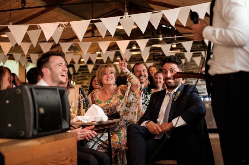 The most honest footage from the weddings from British photographer Ian Weldon