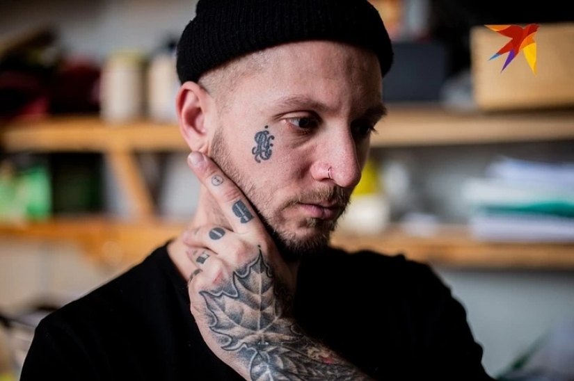 The people with tattoos on the face — who are they?