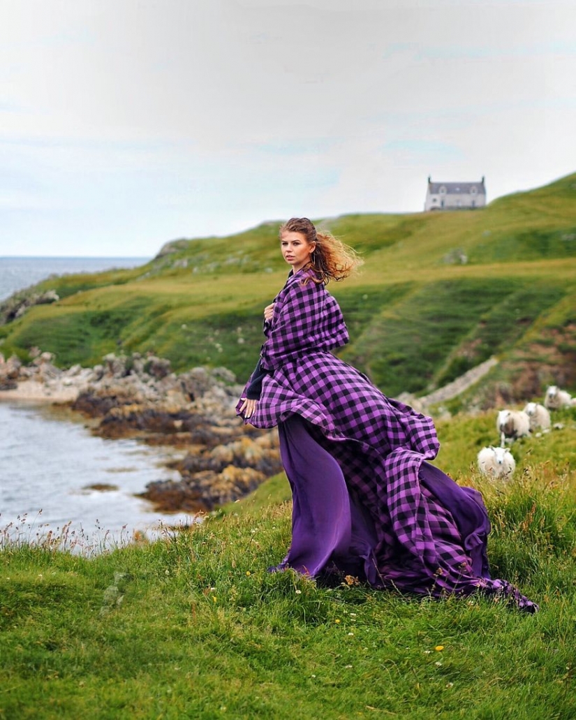 The world is under the skirt: the Russian traveler has conquered instagram photos to airy dresses