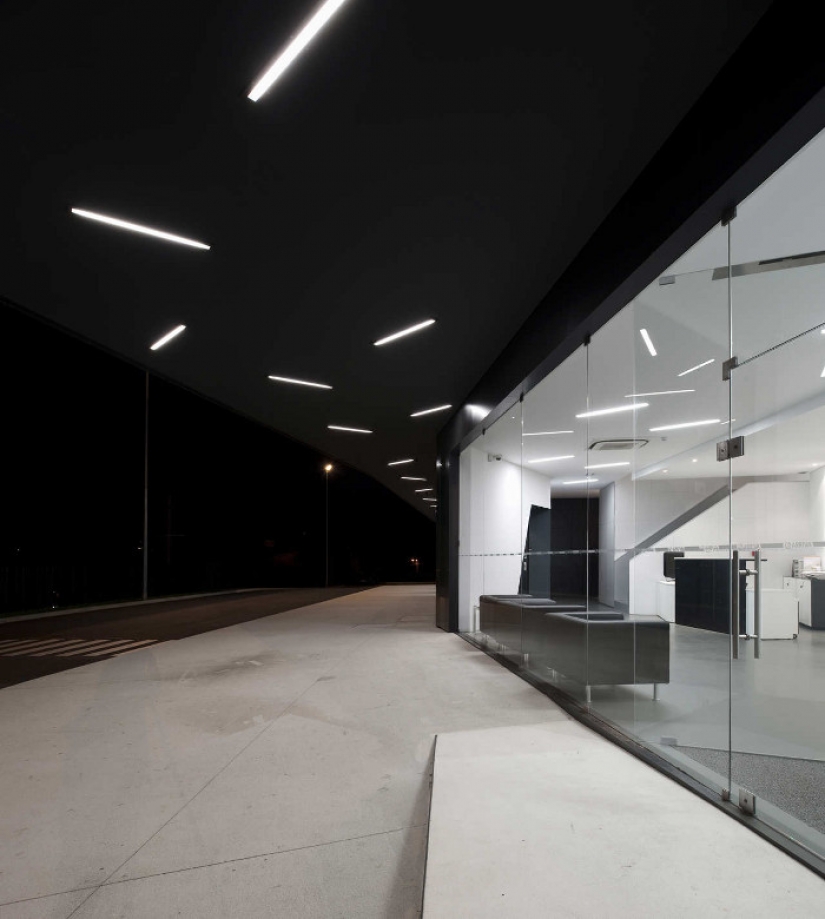 The world's coolest bus stop, where you will want to wait for the bus forever The world's coolest bus stop, where you will want to wait for the bus forever