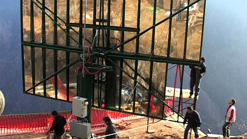 There's no sun? Do-it-yourself! The case of Italian mountain villages There's no sun? Do-it-yourself! The case of Italian mountain villages