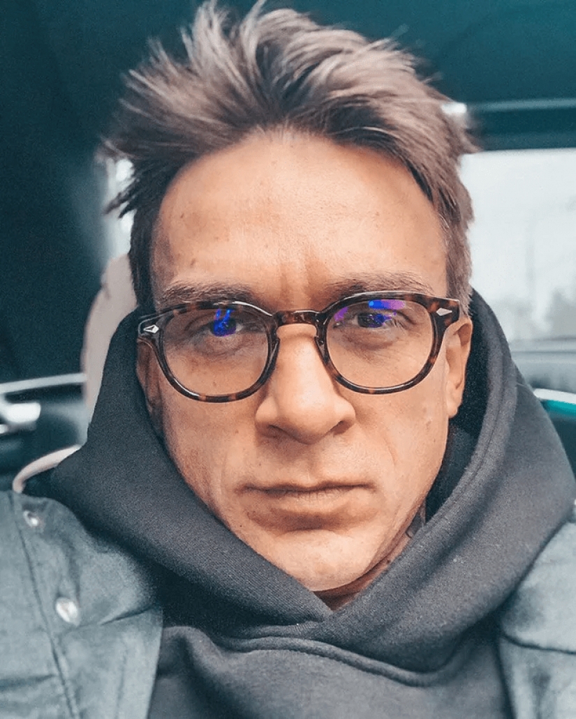 They are not iron! The star, which the quarantine has brought to a nervous breakdown