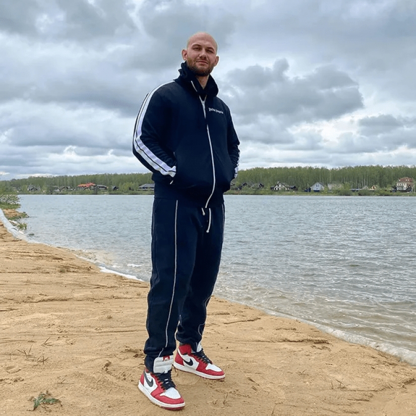 They are not iron! The star, which the quarantine has brought to a nervous breakdown