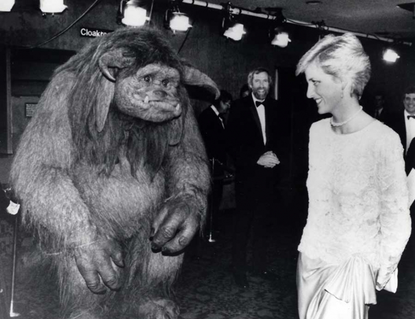 "This is not porn": a blog with great collection of vintage photos of celebrities