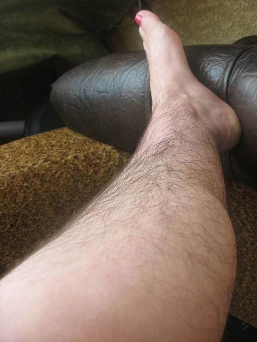 Thousands of women stopped shaving her legs and entered into "Club hairy female legs" Thousands of women stopped shaving her legs and entered into "Club hairy female legs"