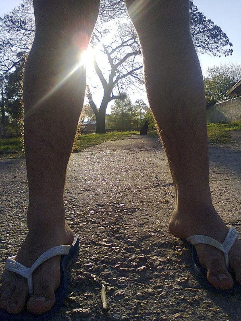 Thousands of women stopped shaving her legs and entered into "Club hairy female legs" Thousands of women stopped shaving her legs and entered into "Club hairy female legs"