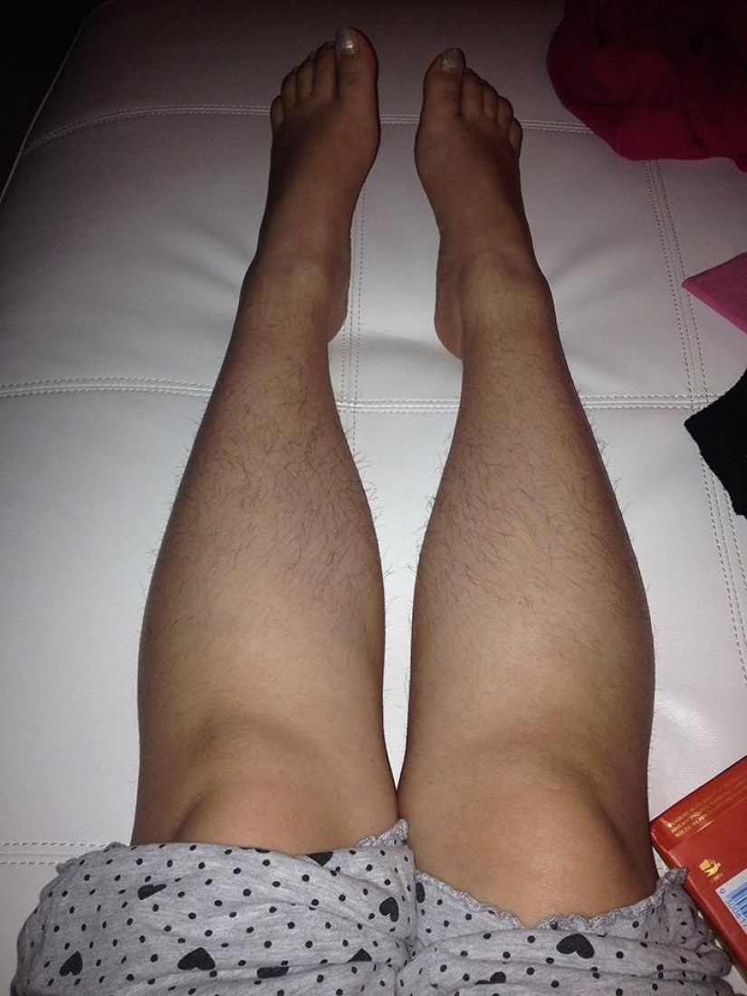 Thousands of women stopped shaving her legs and entered into "Club hairy female legs" Thousands of women stopped shaving her legs and entered into "Club hairy female legs"