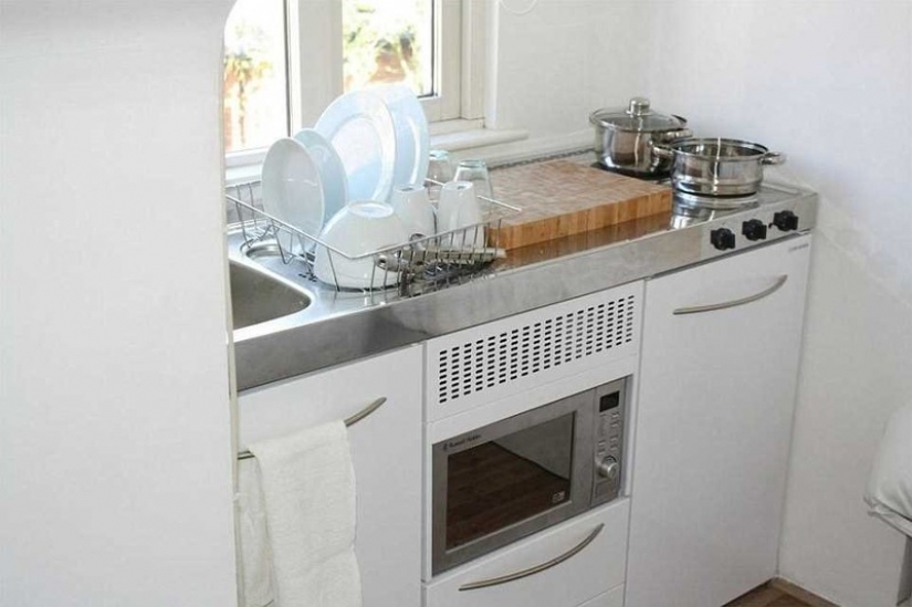 Tiny flat width of 2 meters for 170 thousand dollars in the UK