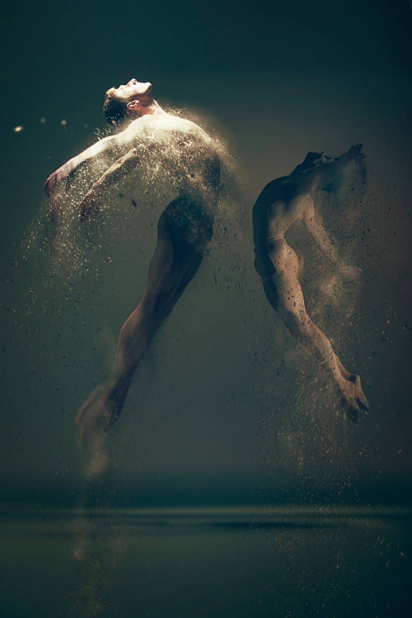 To dissolve in the movement, the Dancers in the lens Pistola Wish To dissolve in the movement, the Dancers in the lens Pistola Wish