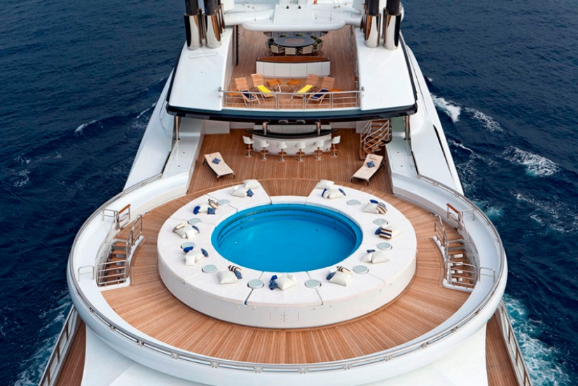 Tons of gold, racetracks and dinosaur bones: amazing energy savings on luxury yachts