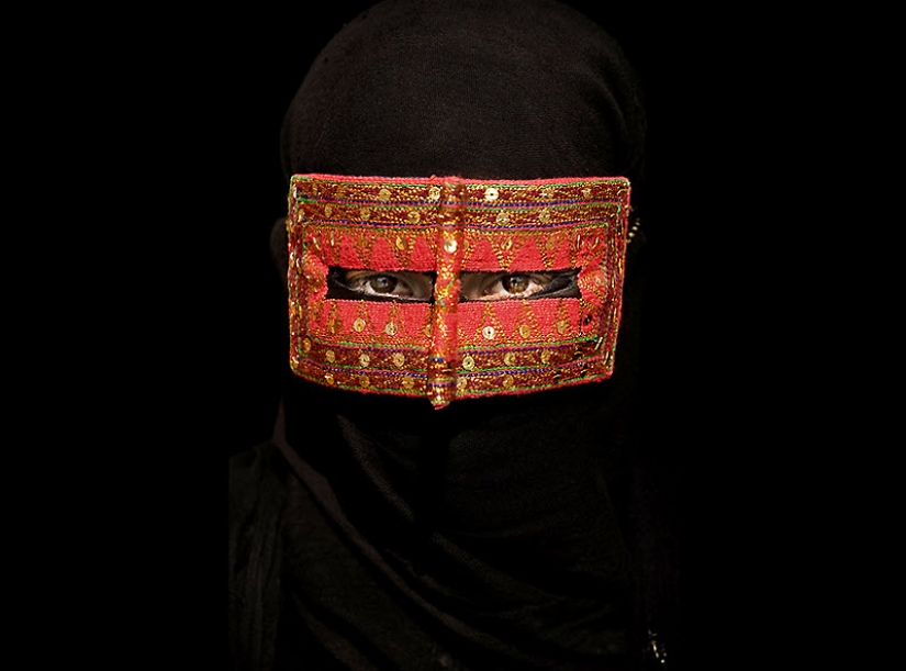 Traditional masks of Iranian women Traditional masks of Iranian women