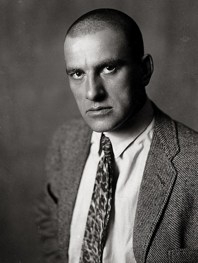 Troinitsky de la literatura rusa: escritores, que vivió tres