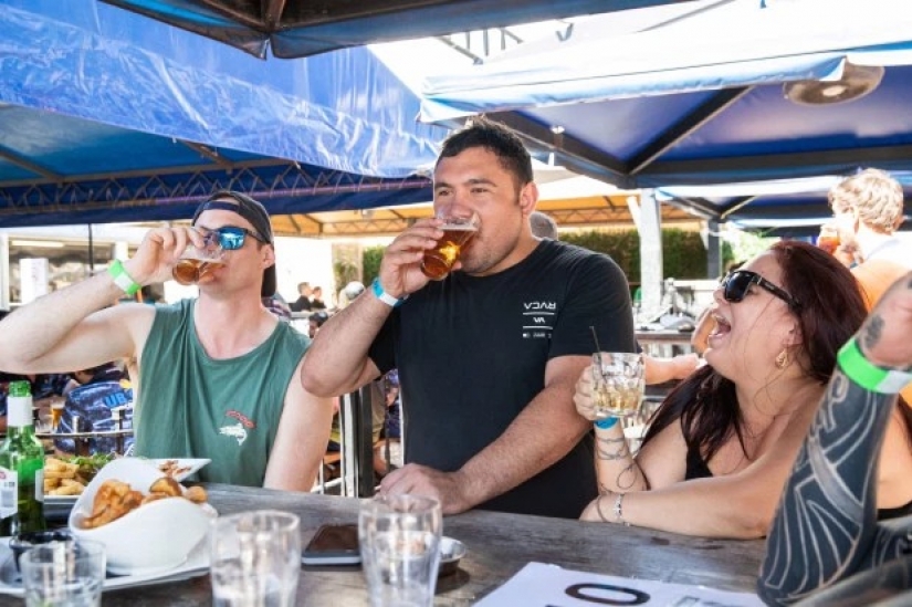 Un soplo de libertad: en Australia abrió pubs despues de la cuarentena, pero no es tan simple Un soplo de libertad: en Australia abrió pubs despues de la cuarentena, pero no es tan simple