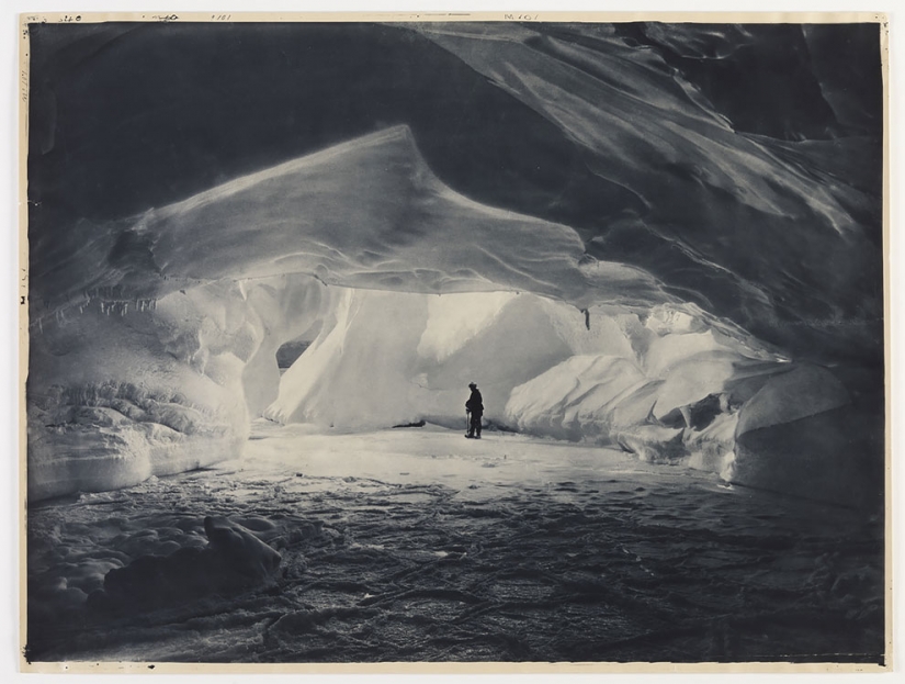 Unique photos from the first Australian Antarctic expedition 1911-1914 years