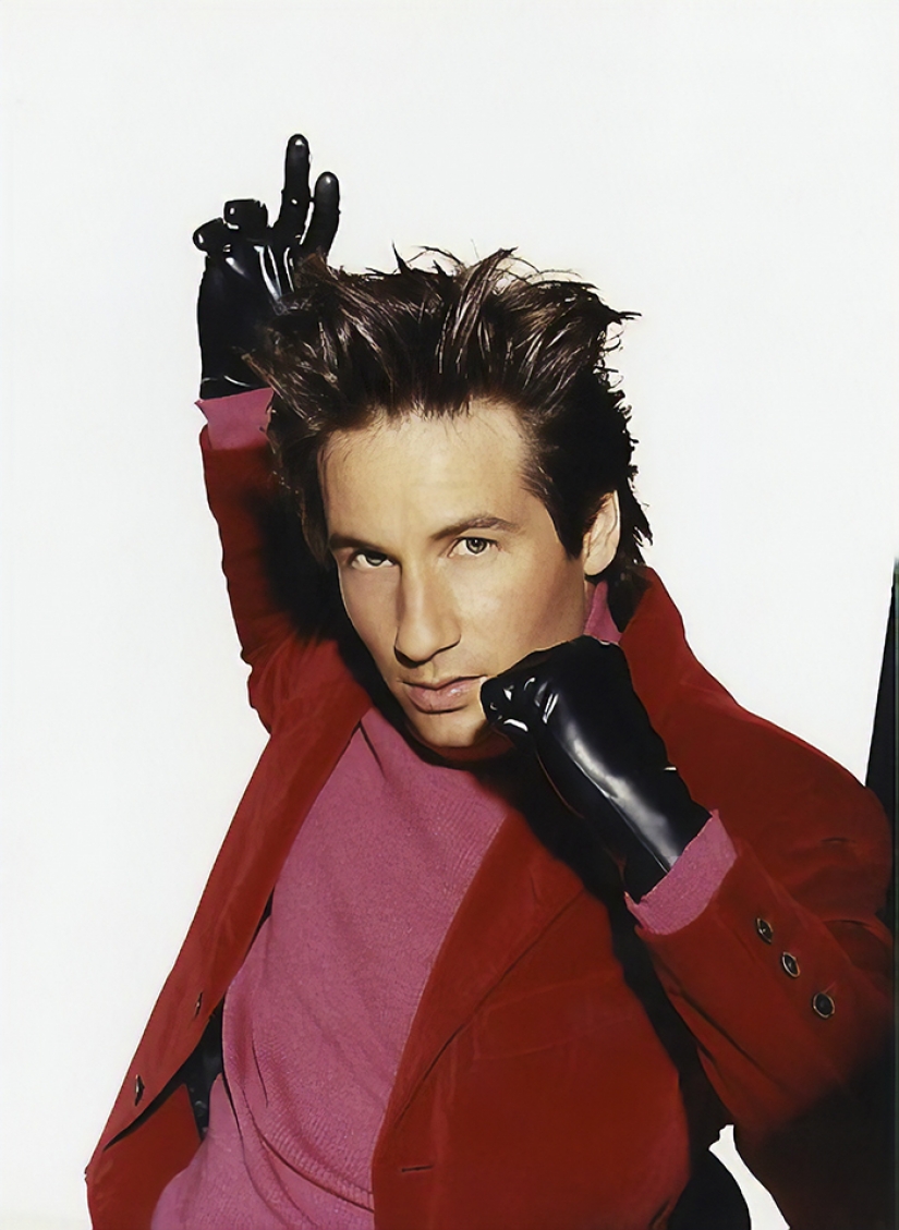 Unknown photoshoot alien sexuality David Duchovny and Gillian Anderson Unknown photoshoot alien sexuality David Duchovny and Gillian Anderson