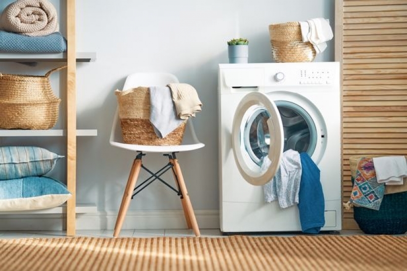 Used three of nine lives: the cat spent 12 horrible minutes in the dryer Used three of nine lives: the cat spent 12 horrible minutes in the dryer